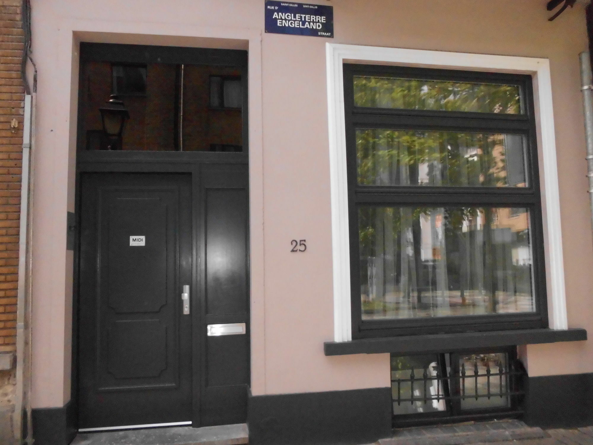 Holidays Hostel Midi Saint-Gilles Exterior foto